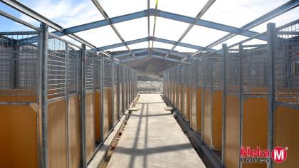 nave-canina-residencia-boxes-interiores-detalle-mekanaves