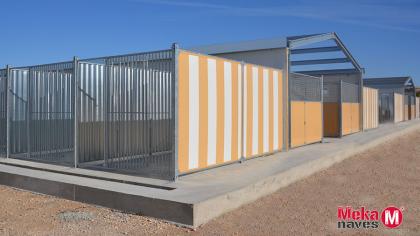 nave-perrera-residencia-canina-boxes-perros-terminada-mekanaves
