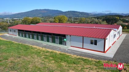 nave-desmontable-automontaje-perros-residencia-canina-mekanaves