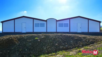 nave-prefabricada-perros-residencia-puertas-mekanaves