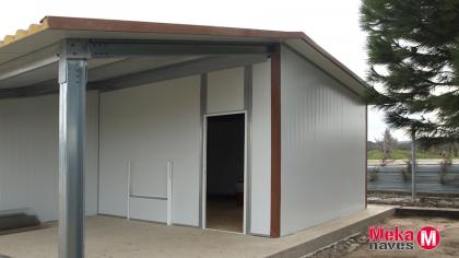 nave-desmontable-prefabricada-ocio-puerta-peatonal-mekanaves
