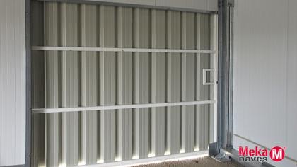 nave-ocio-montaje-modular-puerta-interior-mekanaves